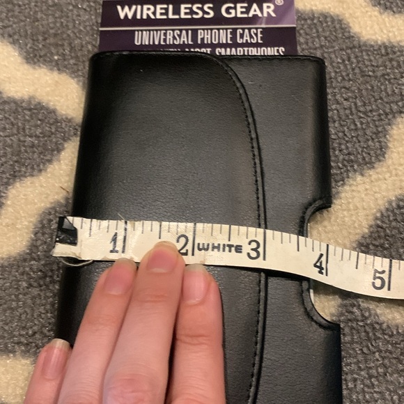 New Wireless Gear Universal Smart Phone Case - Picture 4 of 5
